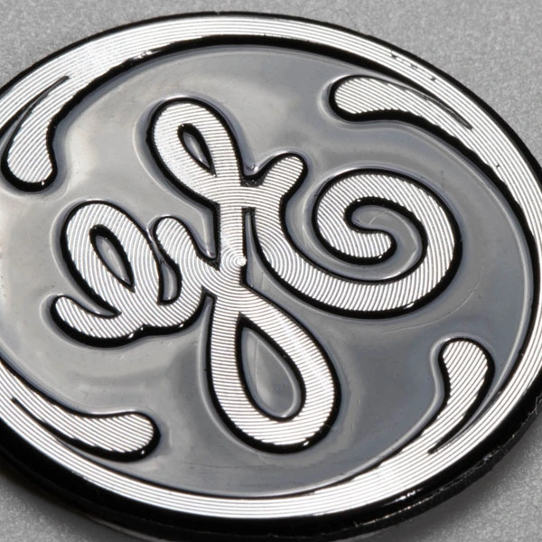 Markieren Sie das Aluminium-Logo