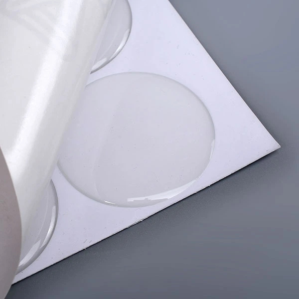 Hergestellt in China. Hochwertiges selbstklebendes 3D-Epoxidharz-Logo-Kuppelnamensschild im Cartoon-Design
