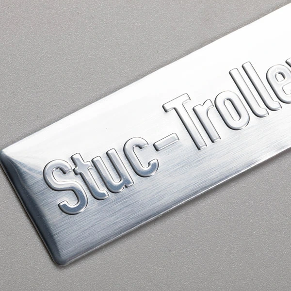 Namensschilder aus Aluminium