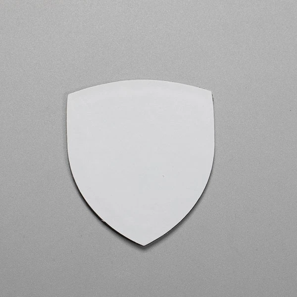 Namensschild aus Metall und Aluminium