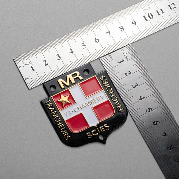 3M selbstklebender 3D-Logoaufkleber aus Nickelmetall