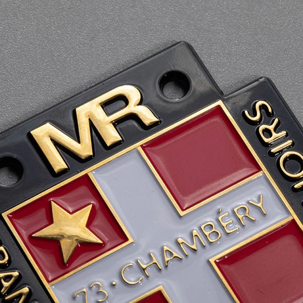 3M selbstklebender 3D-Logoaufkleber aus Nickelmetall