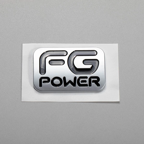 Kundenspezifisches Design aus ABS-Kunststoff, verchromt, galvanisiertes Auto-Namensschild, Logo, flacher Buchstabe, mattes 3D-Auto-Abzeichen-Emblem