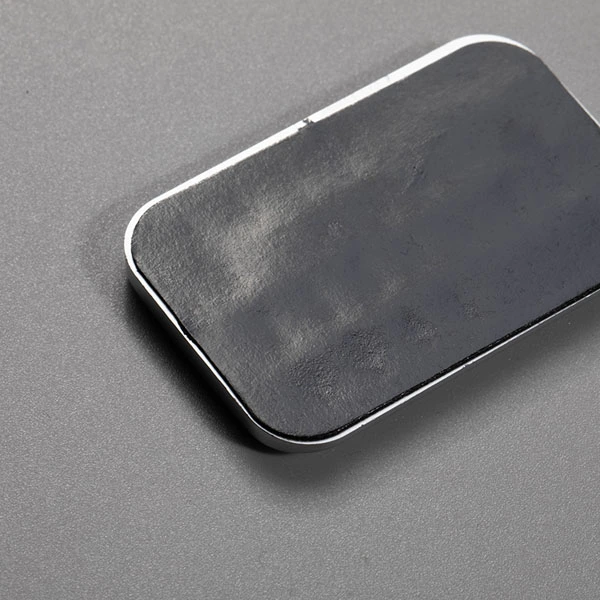 Kundenspezifisches Design aus ABS-Kunststoff, verchromt, galvanisiertes Auto-Namensschild, Logo, flacher Buchstabe, mattes 3D-Auto-Abzeichen-Emblem