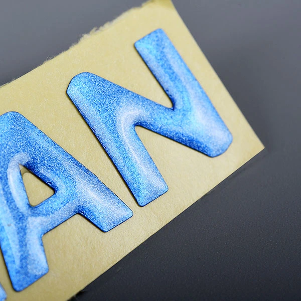 Benutzerdefinierter Druck, hochwertiger, stark klebender 3D-Dome-Epoxidaufkleber mit separatem Logo