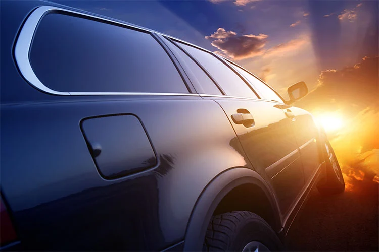Oberfläche von Außengeräten wie Automobilen